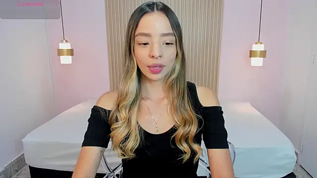 Snapshot of AliceRoss0 chatting on 17, 4, 2026 AliceRoss0 online show from 17, 4, 2026