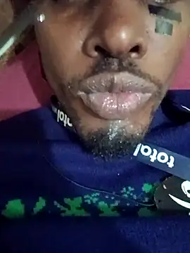 Snapshot of BlackD4uxo chatting on 17, 10, 2025 BlackD4uxo online show from 17, 10, 2025