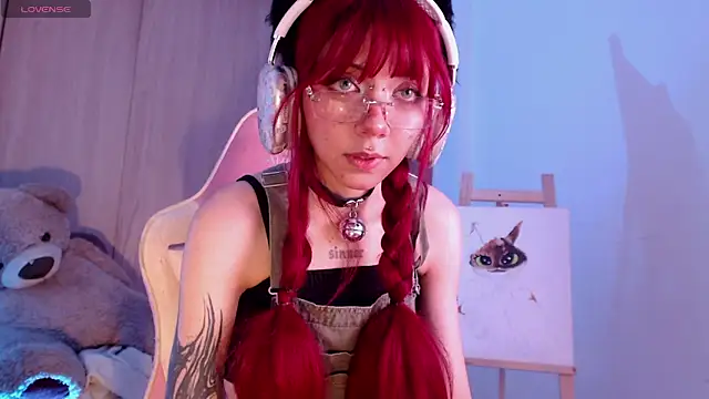 Alicedangerrr online show from 17, 10, 2025