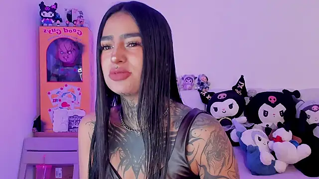 shadowcatt  online show from 3, 12, 2025