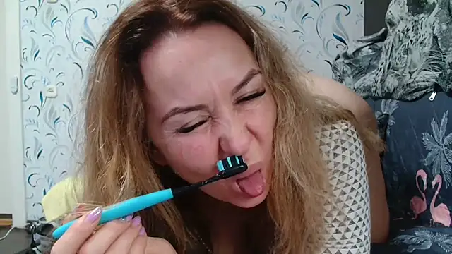 Snapshot of Vika_ chatting on 3, 3, 2025 Vika online show from 3, 3, 2025