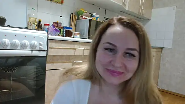 Snapshot of Vika_ chatting on 6, 3, 2025 Vika online show from 6, 3, 2025