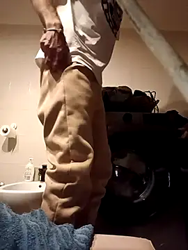 Snapshot of Fragolina73- chatting on 2, 10, 2025 Fragolina73- online show from 2, 10, 2025