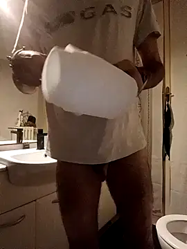 Snapshot of Fragolina73- chatting on 11, 10, 2025 Fragolina73- online show from 11, 10, 2025