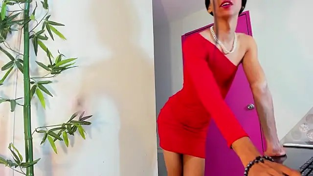 CharlotteLauren online show from 13, 2, 2025