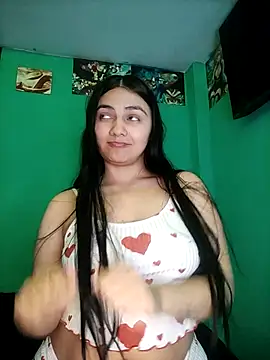 Snapshot of Nahiara_velez chatting on 11, 7, 2026 Nahiara velez online show from 11, 7, 2026