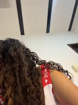 Snapshot of eva_y_marcelo chatting on 19, 3, 2026 eva y marcelo online show from 19, 3, 2026