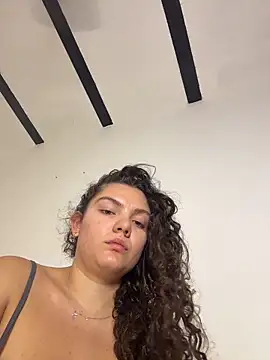 Snapshot of eva_y_marcelo chatting on 2, 4, 2026 eva y marcelo online show from 2, 4, 2026