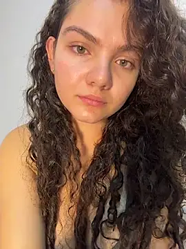 Snapshot of eva_y_marcelo chatting on 6, 4, 2026 eva y marcelo online show from 6, 4, 2026