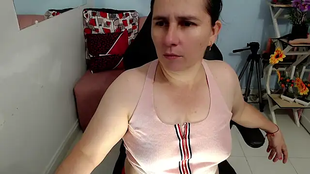 victoria jones online show from 10, 11, 2025