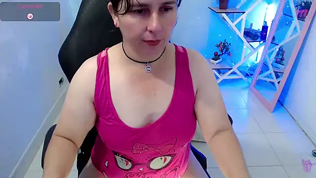 victoria jones online show from 2, 2, 2026