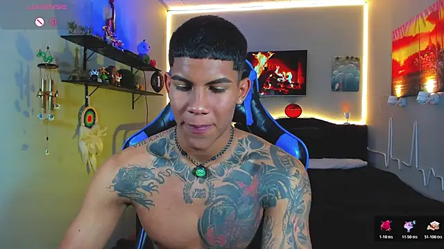 Snapshot of Damian_latinxxx chatting on 22, 6, 2026 Damian latinxxx online show from 22, 6, 2026