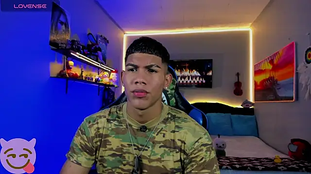 Snapshot of Damian_latinxxx chatting on 4, 7, 2026 Damian latinxxx online show from 4, 7, 2026