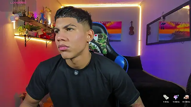 Snapshot of Damian_latinxxx chatting on 15, 7, 2026 Damian latinxxx online show from 15, 7, 2026