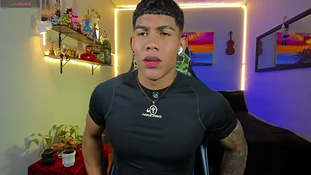 Snapshot of Damian_latinxxx chatting on 18, 7, 2026 Damian latinxxx online show from 18, 7, 2026