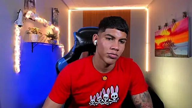 Snapshot of Damian_latinxxx chatting on 28, 7, 2026 Damian latinxxx online show from 28, 7, 2026