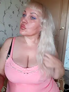 Snapshot of IsabellaBoni chatting on 16, 11, 2025 IsabellaBoni online show from 16, 11, 2025