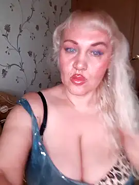 Snapshot of IsabellaBoni chatting on 18, 11, 2025 IsabellaBoni online show from 18, 11, 2025