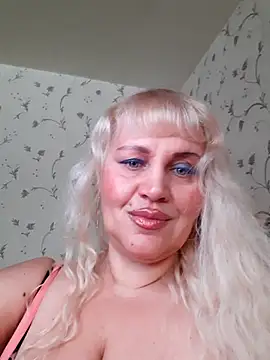 Snapshot of IsabellaBoni chatting on 25, 11, 2025 IsabellaBoni online show from 25, 11, 2025