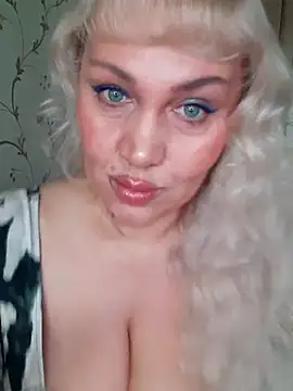 Snapshot of IsabellaBoni chatting on 28, 2, 2026 IsabellaBoni online show from 28, 2, 2026