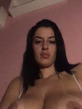 Snapshot of Catmila94 chatting on 23, 4, 2026 Catmila94 online show from 23, 4, 2026
