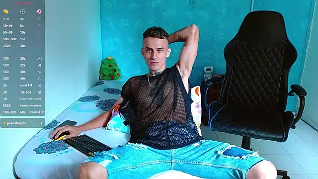 bray hotboy777 online show from 2, 1, 2025