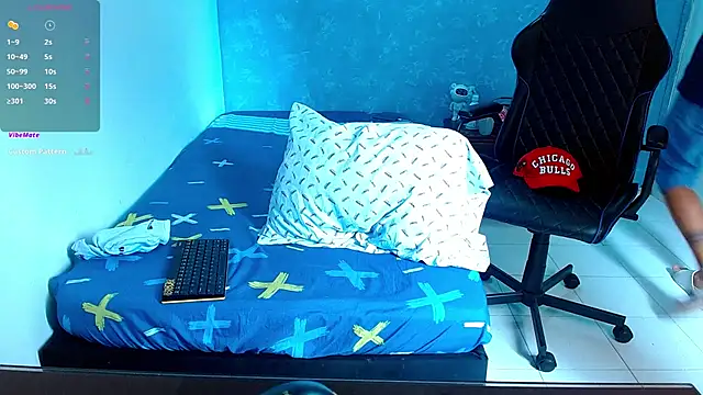 bray hotboy777 online show from 27, 2, 2025