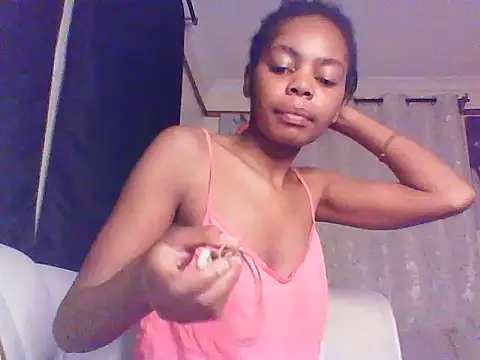 Snapshot of sweetanabella4 chatting on 11, 7, 2026 sweetanabella4 online show from 11, 7, 2026