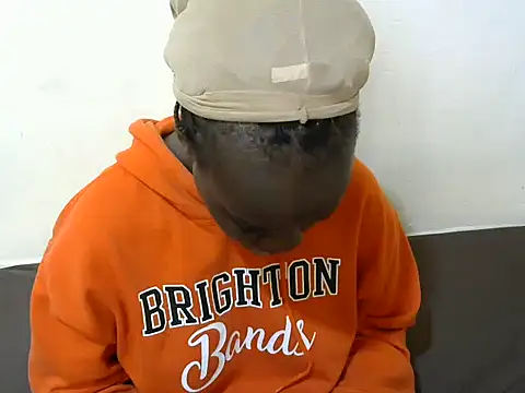 Snapshot of Thicky_kyla chatting on 22, 11, 2025 Thicky kyla online show from 22, 11, 2025