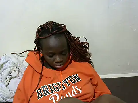 Snapshot of Thicky_kyla chatting on 26, 11, 2025 Thicky kyla online show from 26, 11, 2025