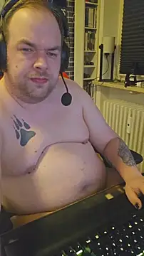 Snapshot of PupW0lfy chatting on 22, 2, 2026 PupW0lfy online show from 22, 2, 2026