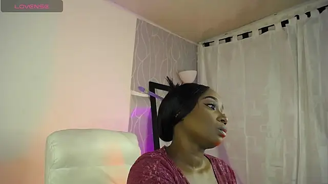 Britanymooree online show from 11, 3, 2025