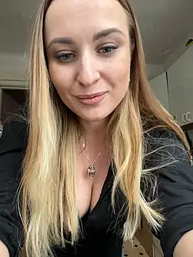 Snapshot of OlgaBuzzz chatting on 28, 12, 2024 OlgaBuzzz online show from 28, 12, 2024