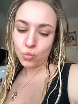 Snapshot of OlgaBuzzz chatting on 20, 2, 2025 OlgaBuzzz online show from 20, 2, 2025