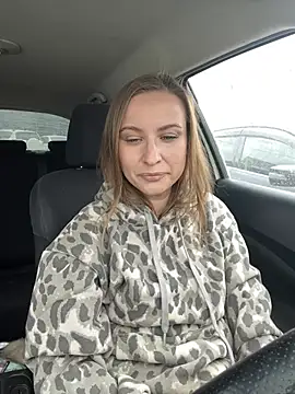 Snapshot of OlgaBuzzz chatting on 13, 4, 2026 OlgaBuzzz online show from 13, 4, 2026