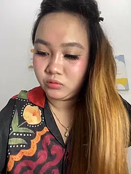 Snapshot of Odette68 chatting on 31, 10, 2025 Odette68 online show from 31, 10, 2025