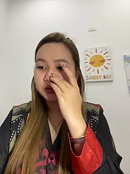 Snapshot of Odette68 chatting on 24, 11, 2025 Odette68 online show from 24, 11, 2025