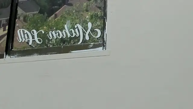 Littleolivia  online show from 25, 1, 2025