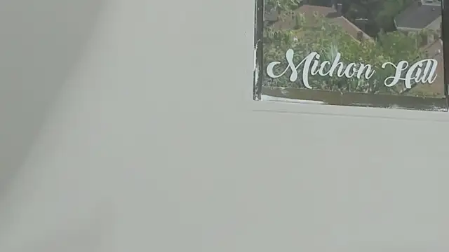 Littleolivia  online show from 7, 2, 2025