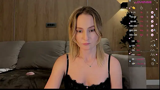 Snapshot of Peach__juice chatting on 11, 2, 2025 Peach juice online show from 11, 2, 2025
