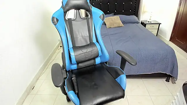 Snapshot of Debora_brown chatting on 14, 12, 2024 Debora brown online show from 14, 12, 2024