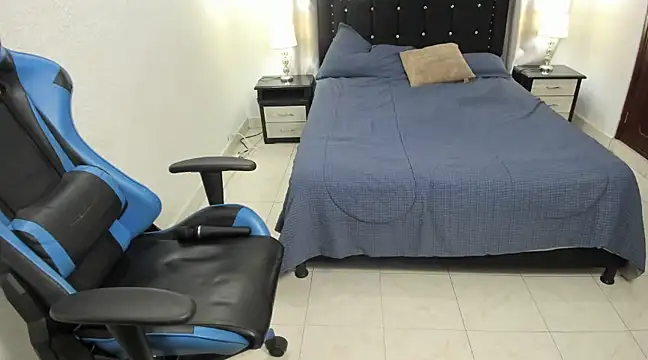 Snapshot of Debora_brown chatting on 12, 3, 2025 Debora brown online show from 12, 3, 2025