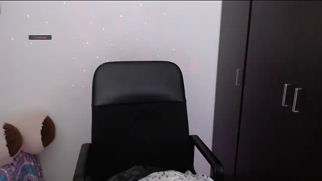 Suzanne abbey online show from 26, 11, 2025