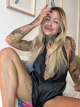 Divina X  online show from 31, 10, 2025