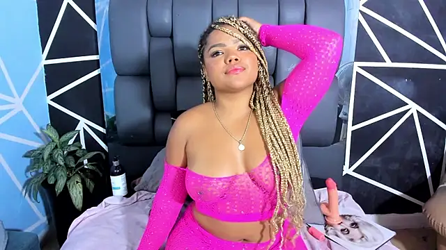 Snapshot of Adams_Cloe chatting on 22, 2, 2025 Adams Cloe online show from 22, 2, 2025