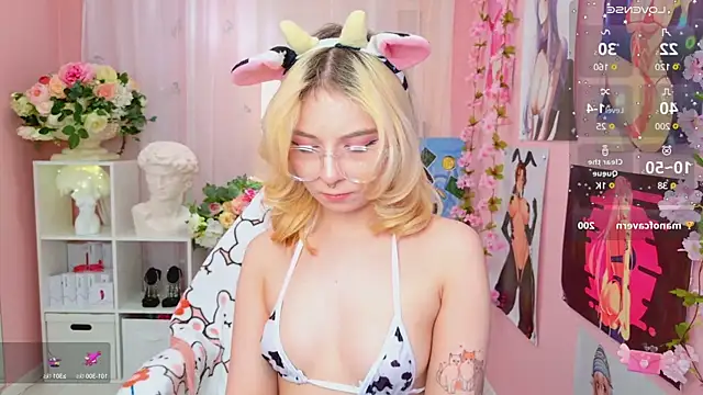 Coconut Mia online show from 15, 1, 2025