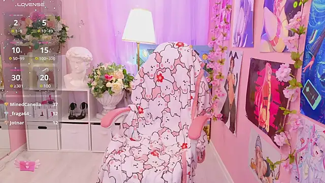 Coconut Mia online show from 26, 1, 2025