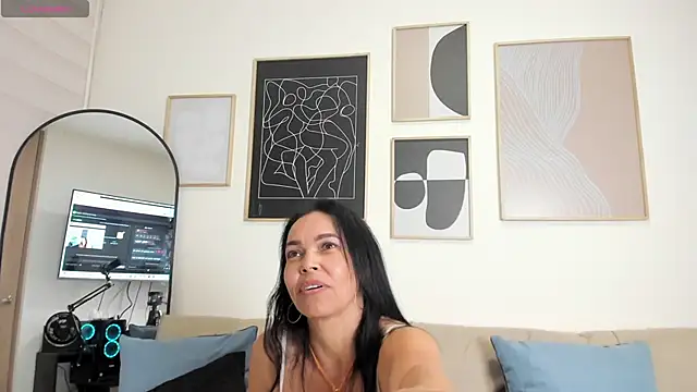 Snapshot of Evawalker_ chatting on 18, 1, 2025 Evawalker online show from 18, 1, 2025