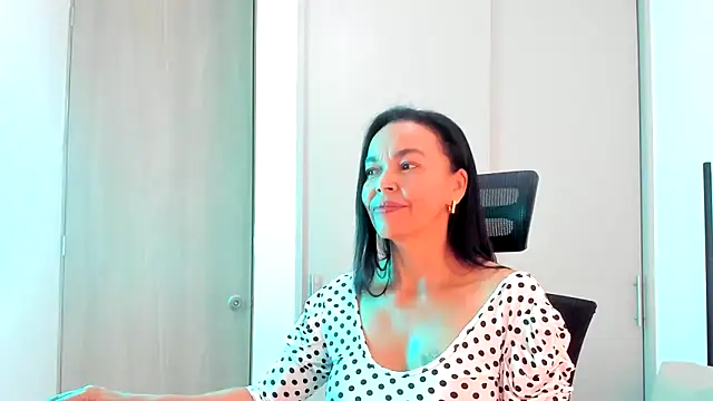 Snapshot of Evawalker_ chatting on 28, 9, 2025 Evawalker online show from 28, 9, 2025