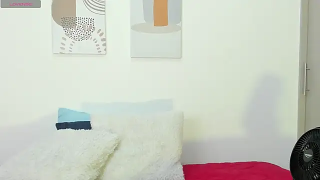 Snapshot of Evawalker_ chatting on 27, 11, 2025 Evawalker online show from 27, 11, 2025